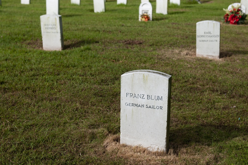 SMS Cormoran II Sailors Honored During Wreath Laying Ceremony