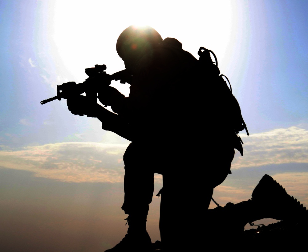 Task Force Spartan Soldiers improve their weapon skills during Eastern Action 19