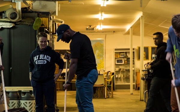 24th MEU, USS Iwo Jima volunteer in Norway after successful exercise