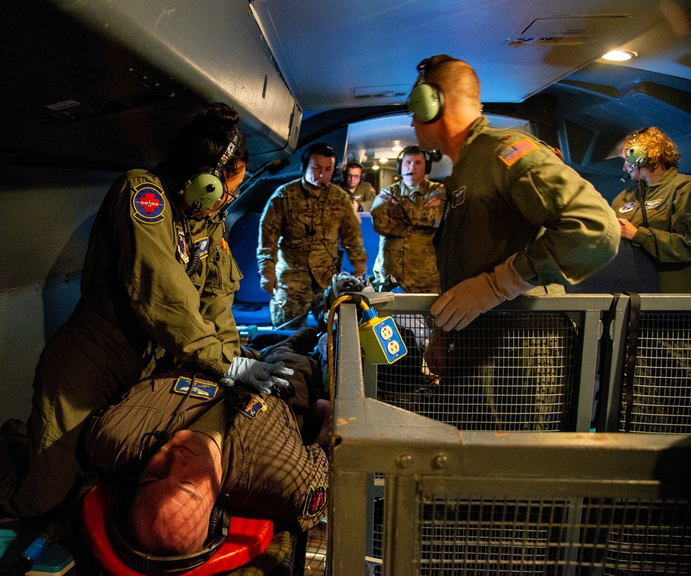 9th Airlift Squadron supports 142nd Aeromedical Evacuation and 337th Airlift Squadron training