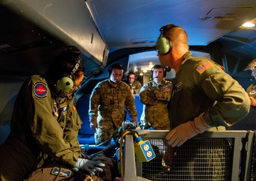 9th Airlift Squadron supports 142nd Aeromedical Evacuation and 337th Airlift Squadron training