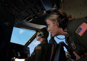 9th Airlift Squadron supports 142nd Aeromedical Evacuation and 337th Airlift Squadron training