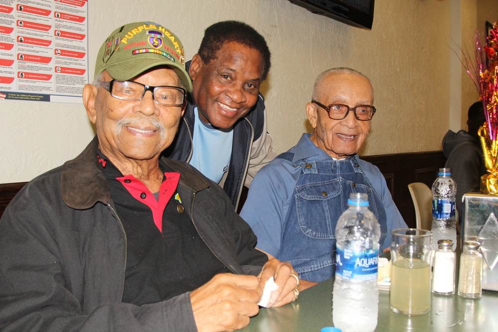 3rd BDE hosts Veterans Day meal at Guardian Inn
