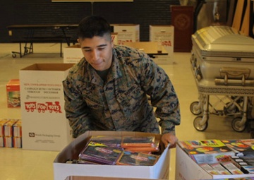 Marines prepapre for Toys for Tots