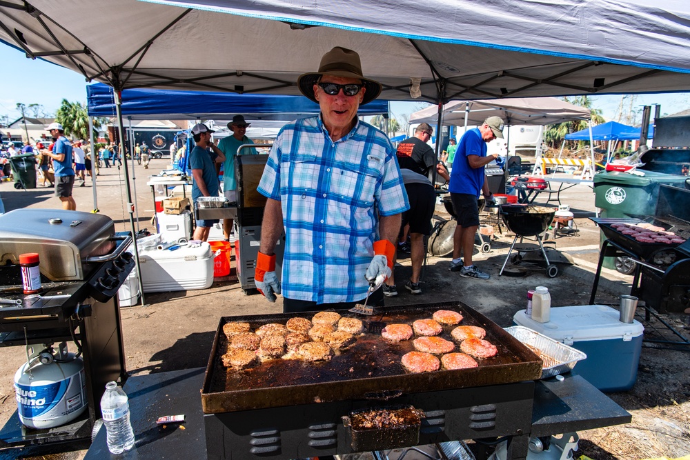 Volunteers Cooking At Lynn Haven POD