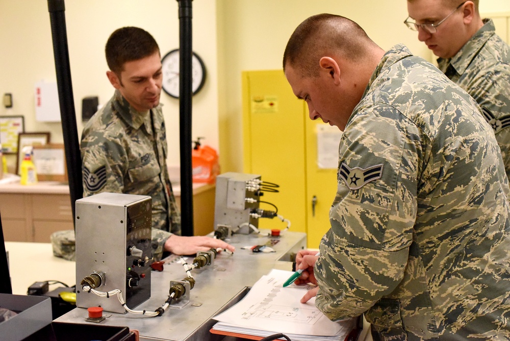 Sandoval finishes avionics fundamentals course in 1 week