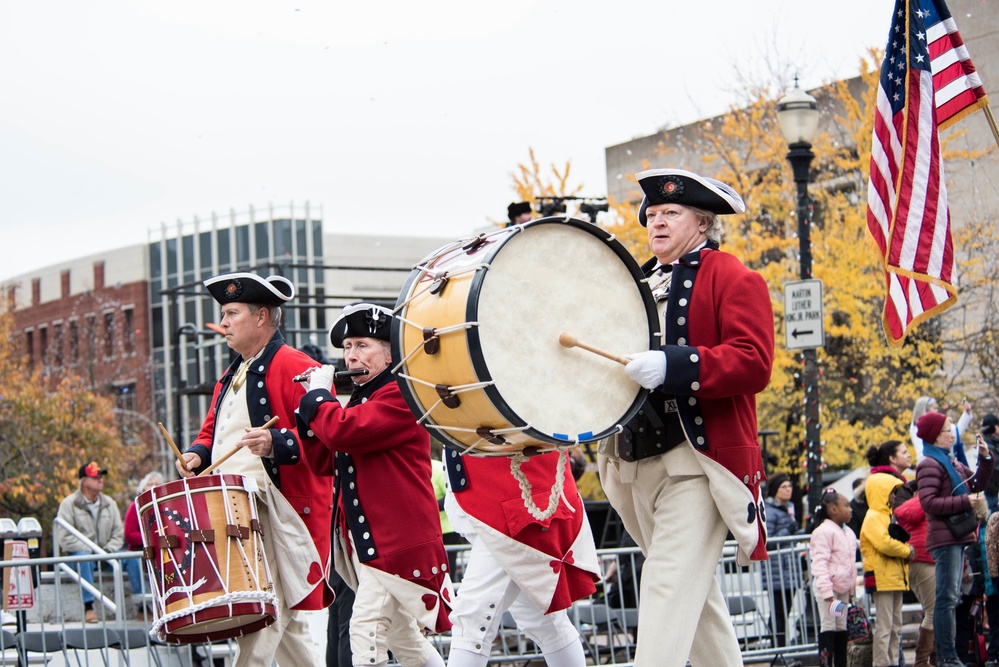 DVIDS Images Louisville Veterans Day Parade [Image 9 of 19]