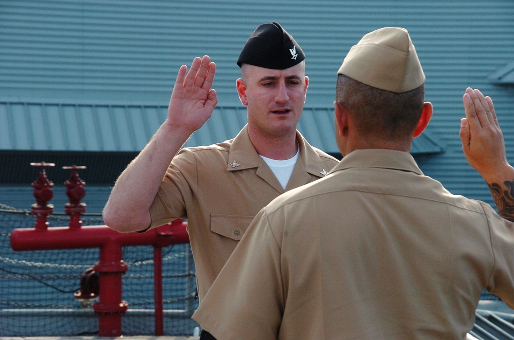 Naval Museum hosts a re-enlistment