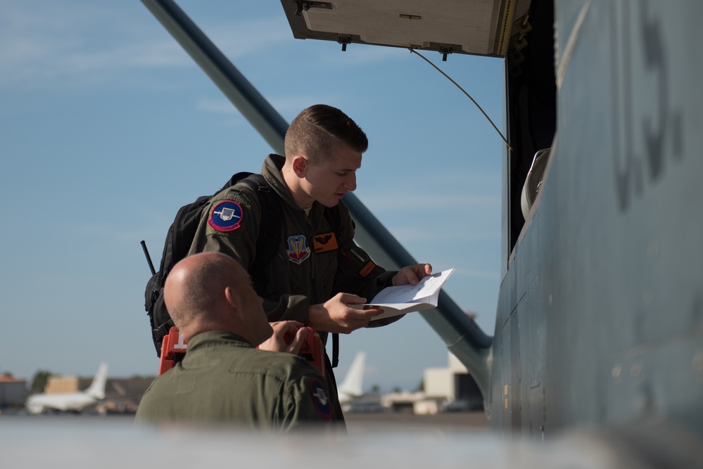 7RS RQ-4 Global Hawk launch