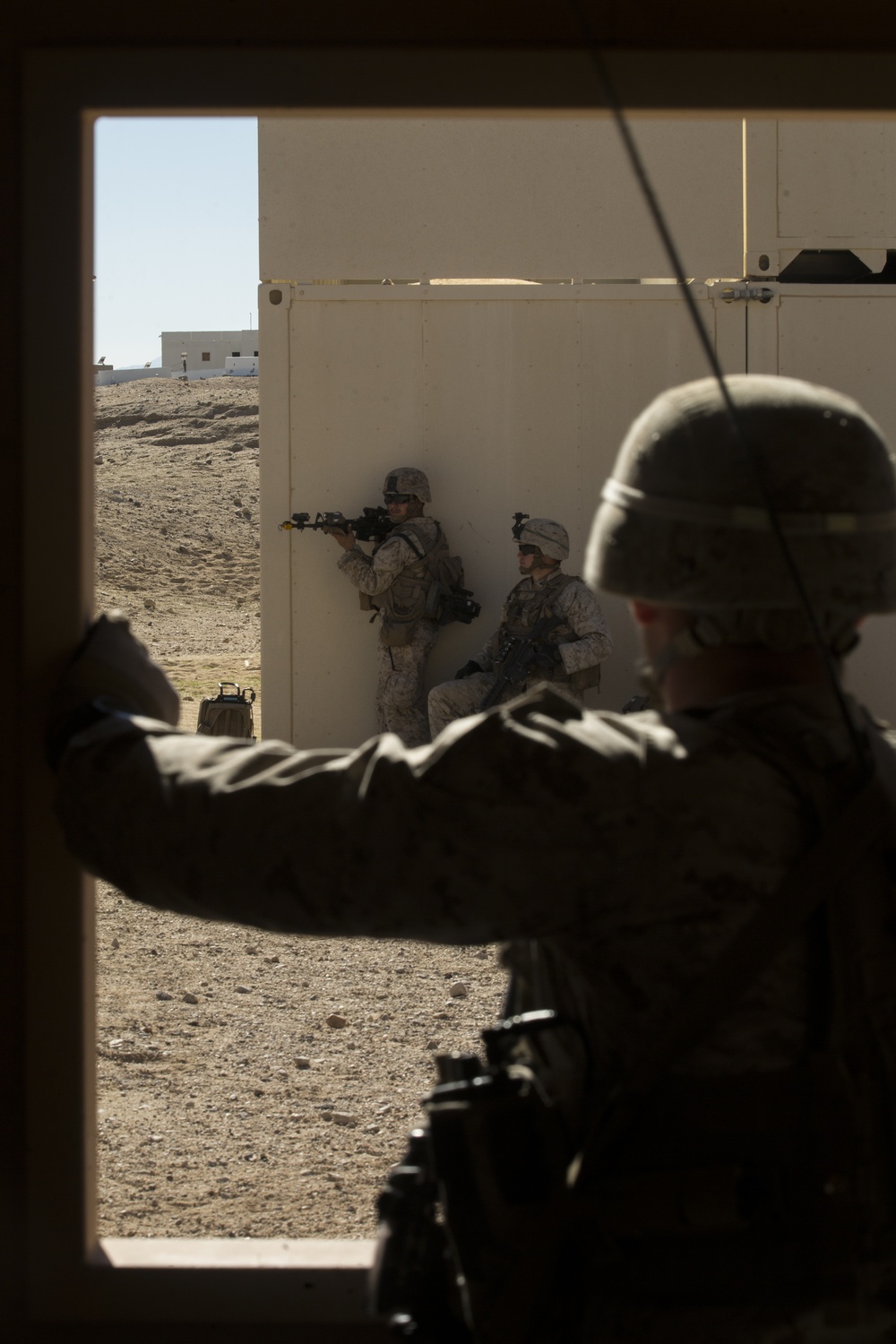 Marines of 1/8 perform urban clearing operations during ITX 1-19