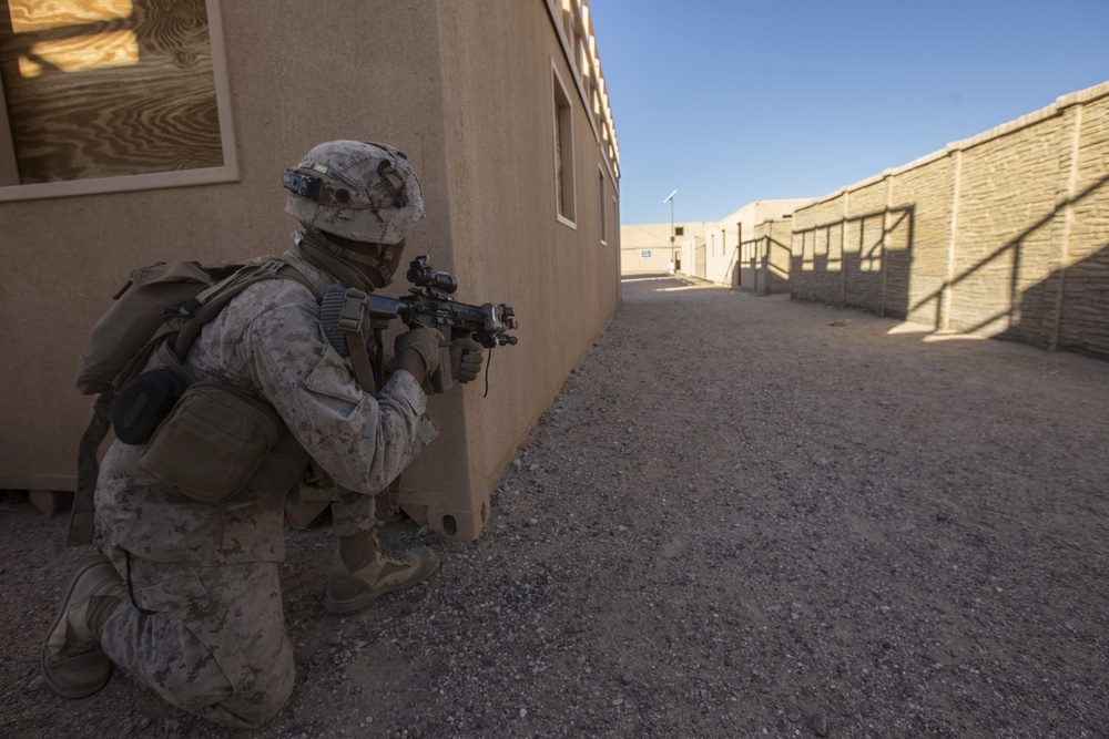 Marines of 1/8 perform urban clearing operations during ITX 1-19