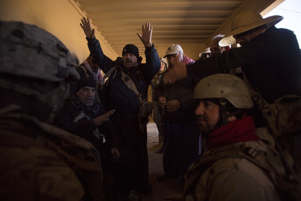Marines of 1/8 perform urban clearing operations during ITX 1-19