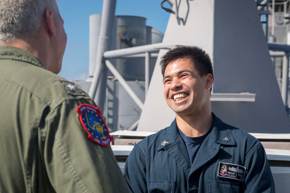 CTF 70 Visits USS Chancellorsville