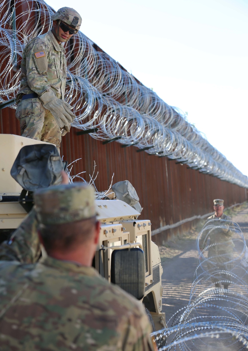 87th Sapper Company install C-Wire in Arizona to support CBP