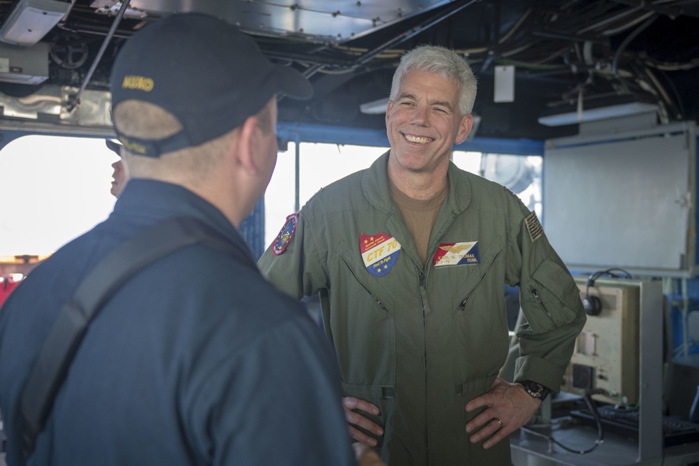 CTF 70 Visits USS Chancellorsville