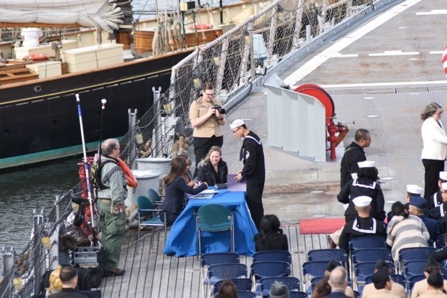 Naval Museum hosts a naturalization ceremony