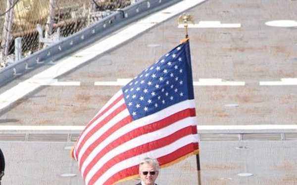 Naval Museum hosts a naturalization ceremony