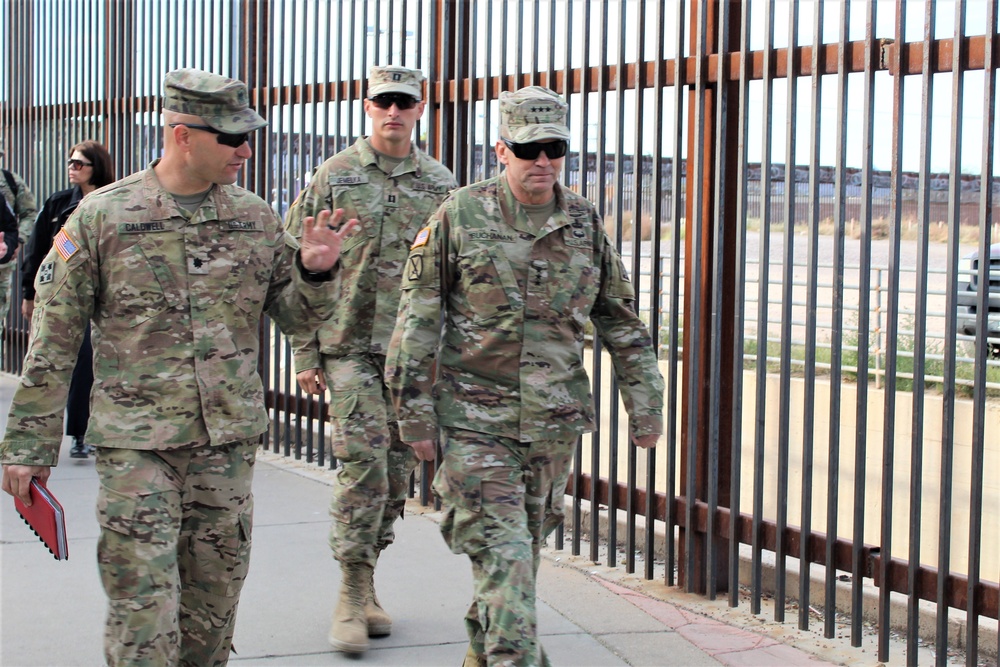 Lieutenant General Buchanan Visits Arizona Ports of Entry