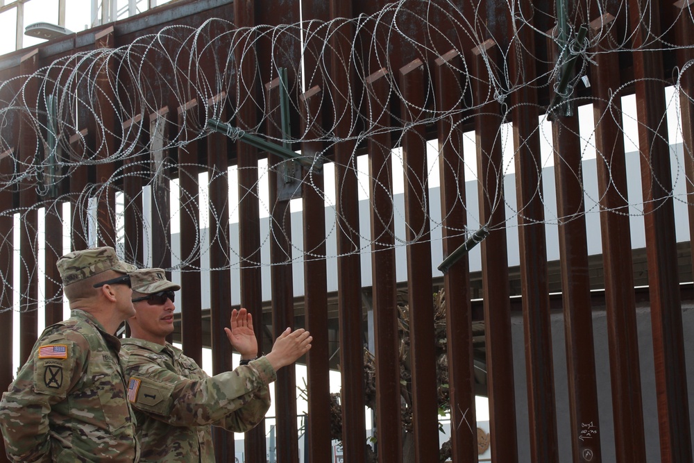 Lieutenant General Buchanan Visits Arizona Ports of Entry