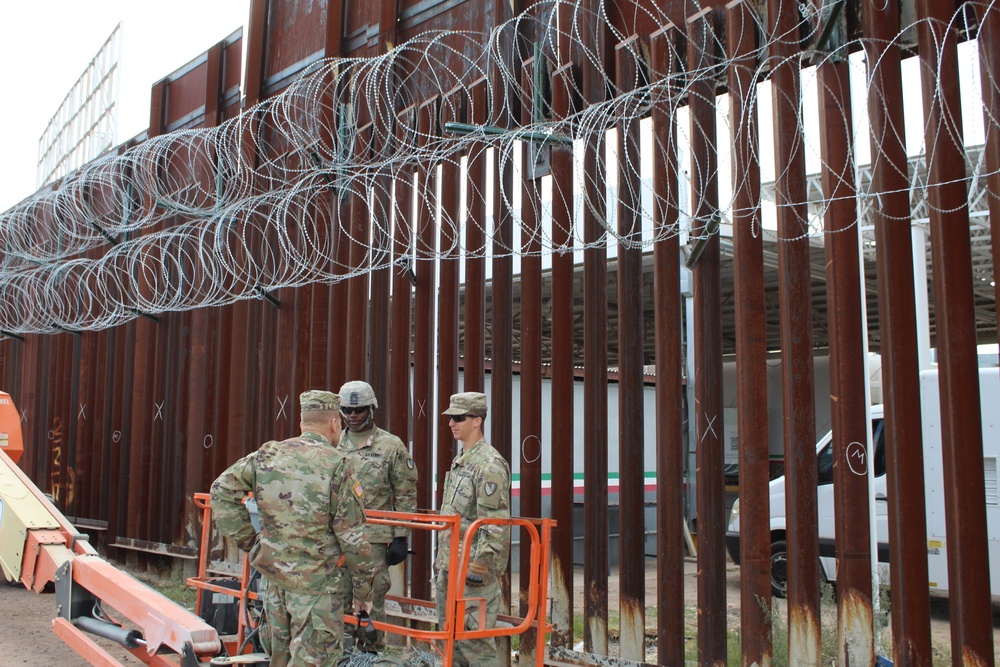 Lieutenant General Buchanan Visits Arizona Ports of Entry