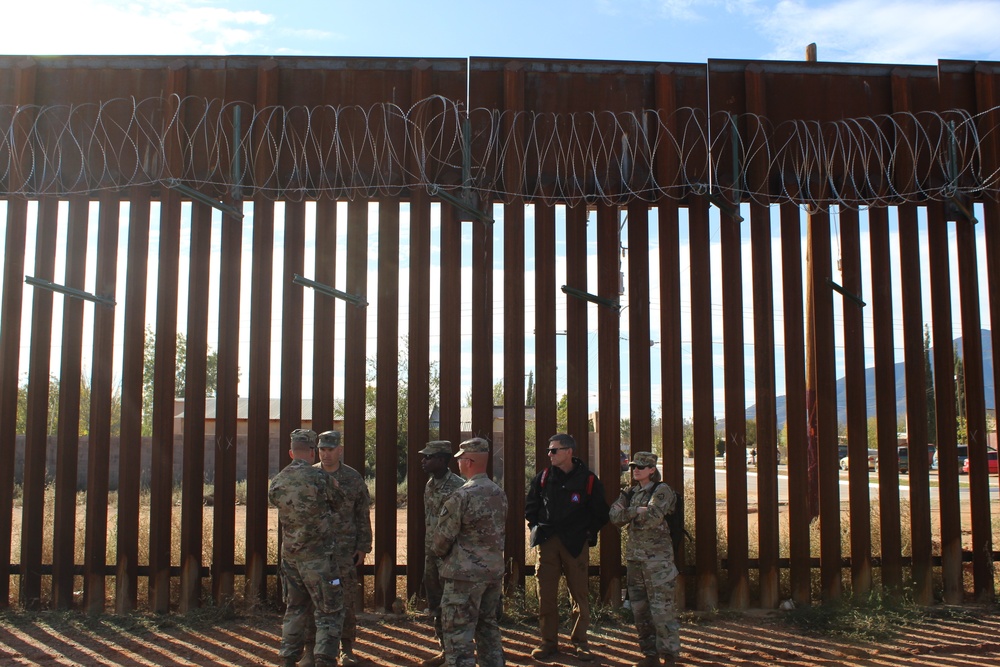 Lieutenant General Buchanan Visits Arizona Ports of Entry