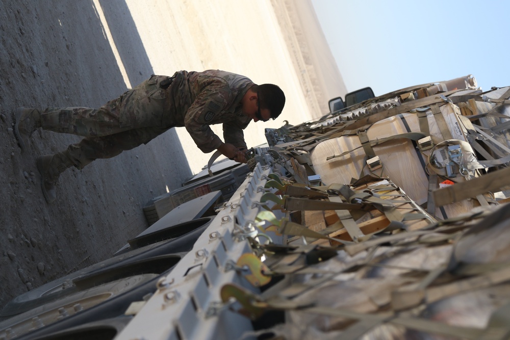 Forward Logistics Element sustains, maintains warfighters in Syria