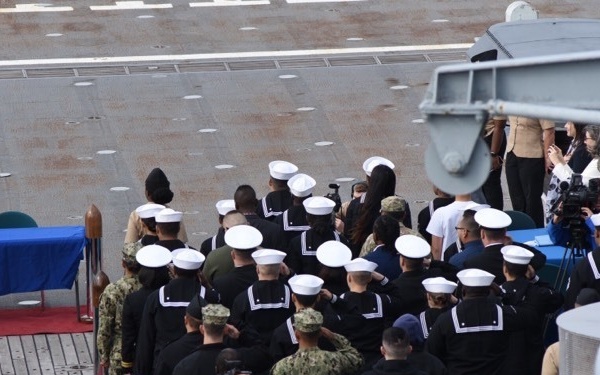 Naval Museum hosts a naturalization ceremony