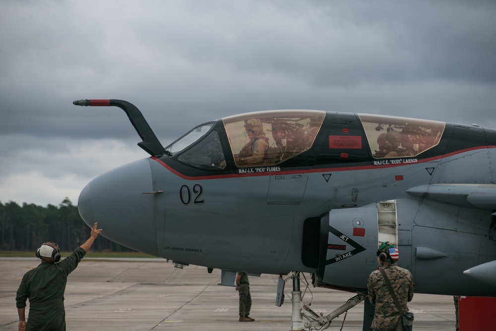 VMAQ-2 Prowlers and Pilots return from Deployment