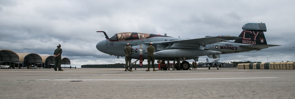 VMAQ-2 Prowlers and Pilots return from Deployment