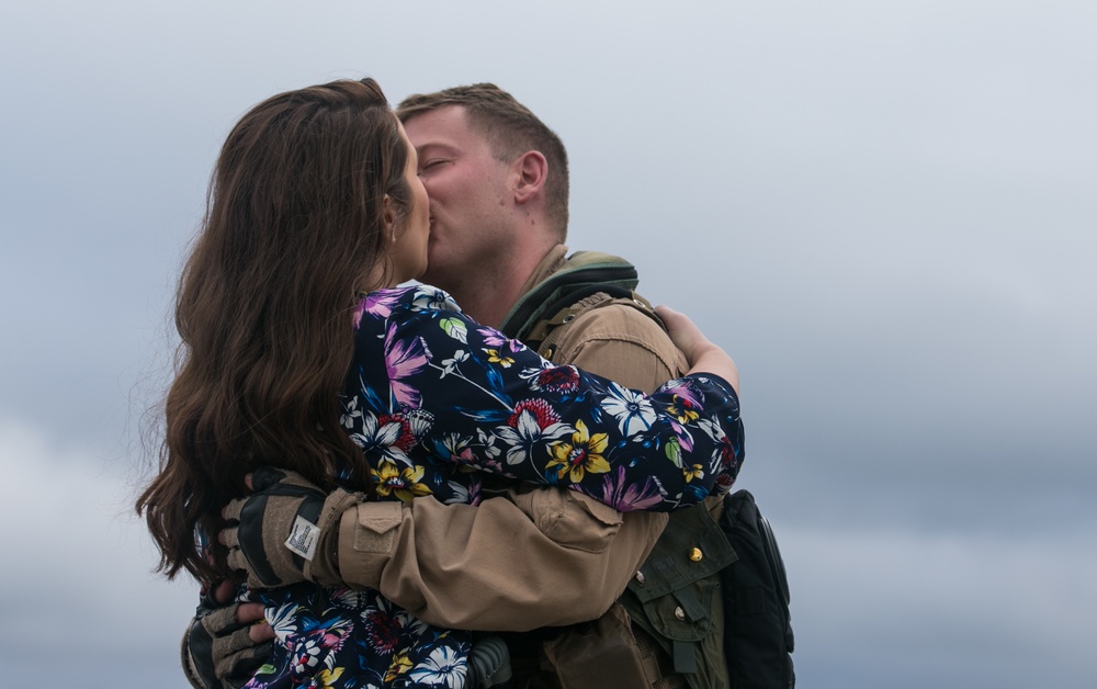 VMAQ-2 Prowlers and Pilots return from Deployment