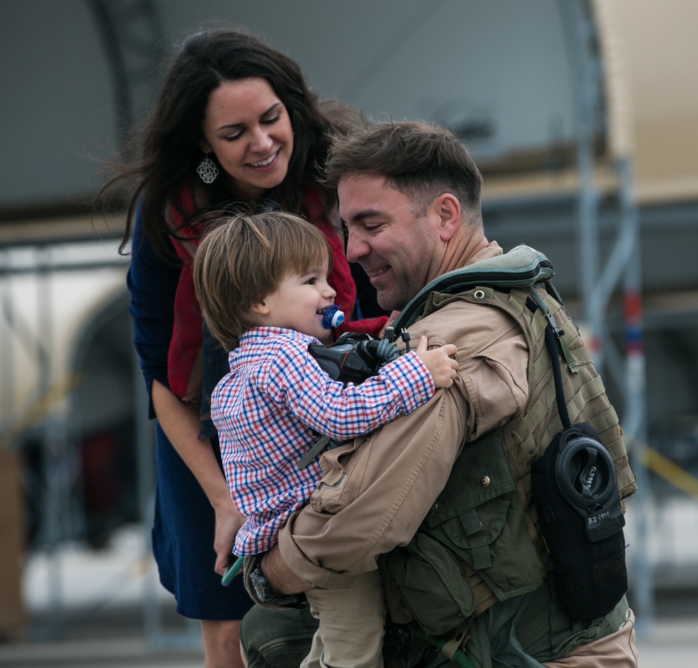 VMAQ-2 Prowlers and Pilots return from Deployment