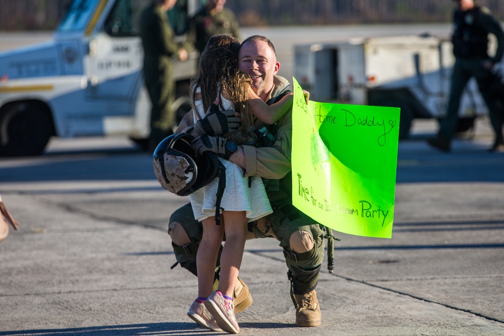 VMAQ-2's Last Homecoming