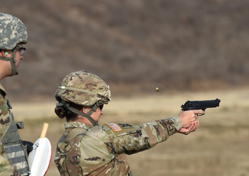 Soldiers from “Phantom Battalion” train with their commanding general during battle assembly