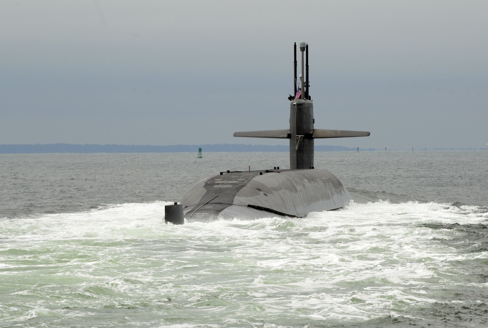 USS Rhode Island (Blue) Returns to Home Port