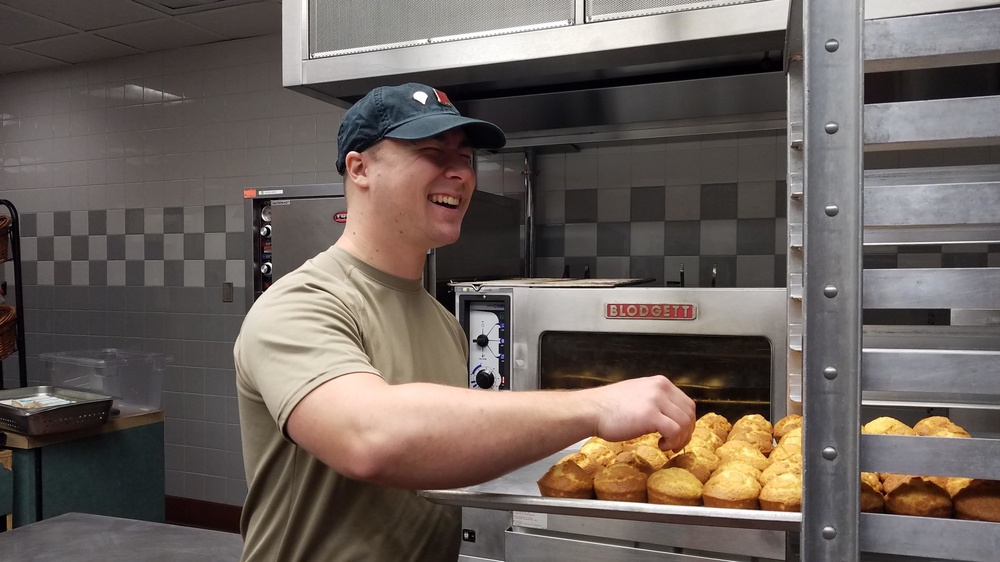 “Intense Attention to Every Detail” Gator Paratroopers Prepare Thanksgiving Feast for Panther Brigade