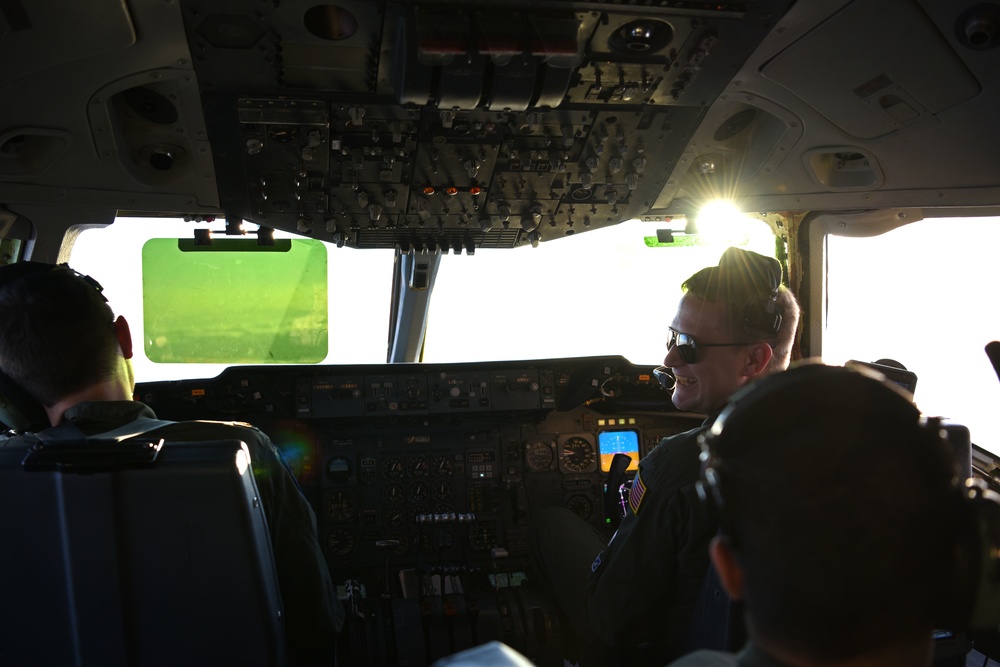 USAF and ROKAF participate in midair refueling training