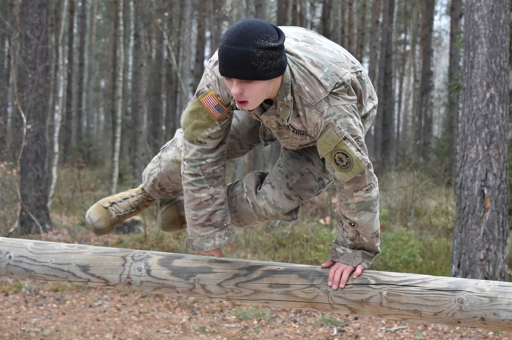 2CR noncommissioned officer and soldier of the quarter competition