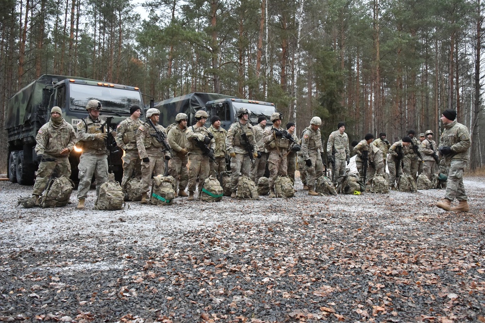 2CR noncommissioned officer and soldier of the quarter competition