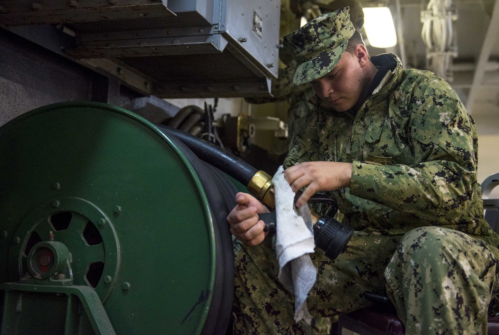 Sailor Polishes Brass