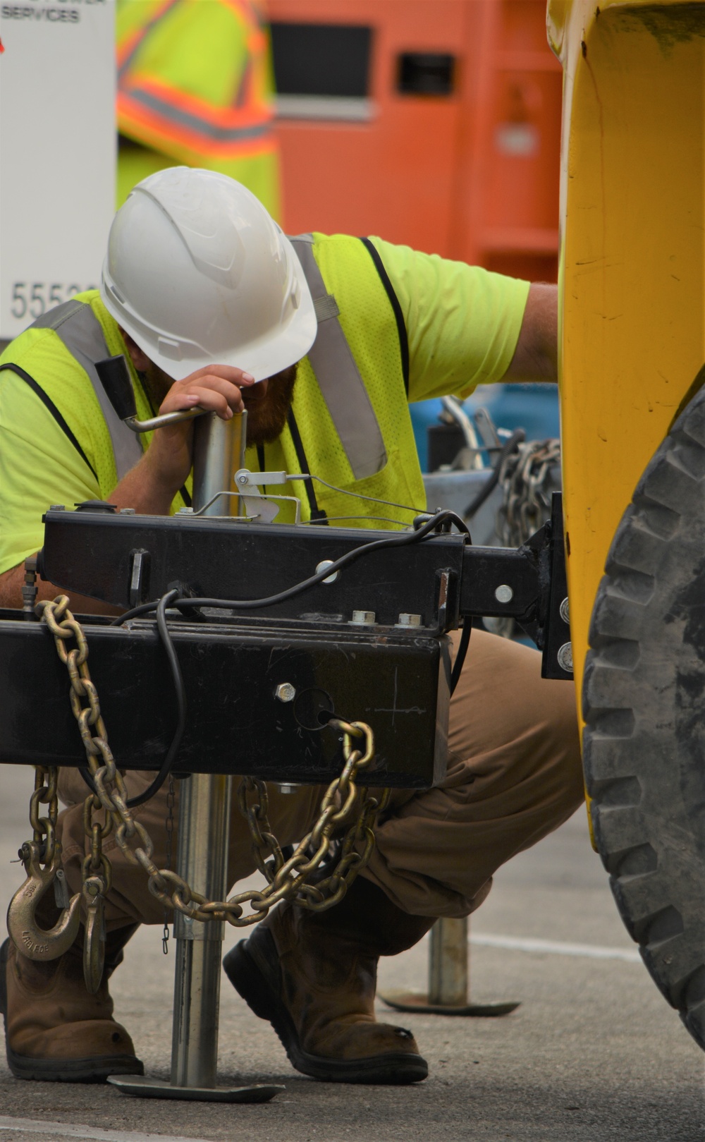 Alpha Company 249th Engineer Battalion working jointly with Guam Power Authority