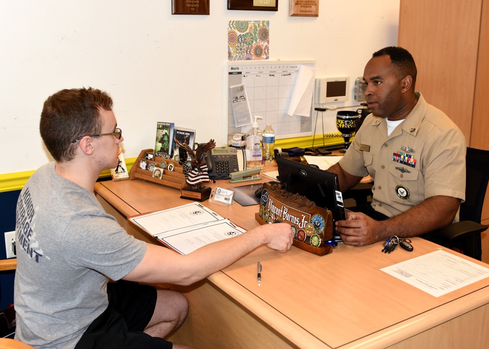 Experience Matters for Navy Recruiter