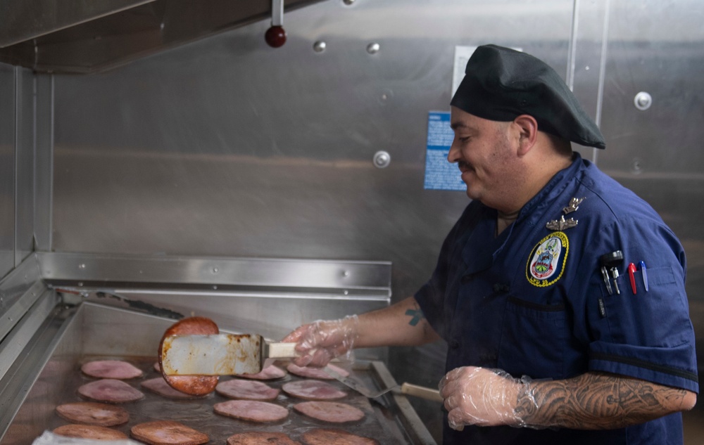 USS Somerset Celebrates Thanksgiving