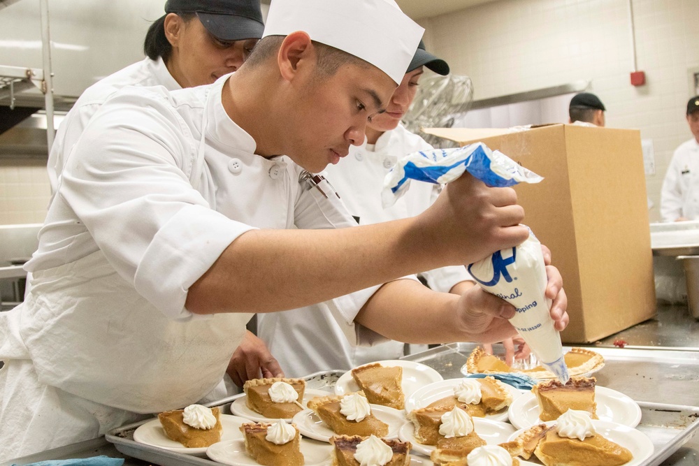 7th Infantry Division's Thanksgiving Meals at Joint Base Lewis-McChord