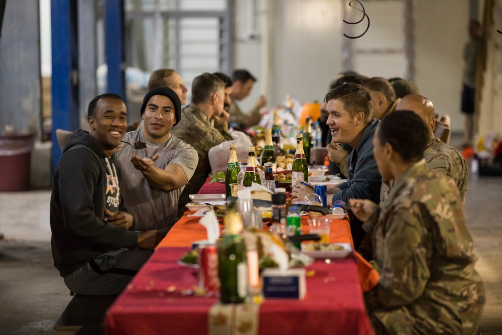 U.S. Army Soldiers Celebrates Thanksgiving in Syria