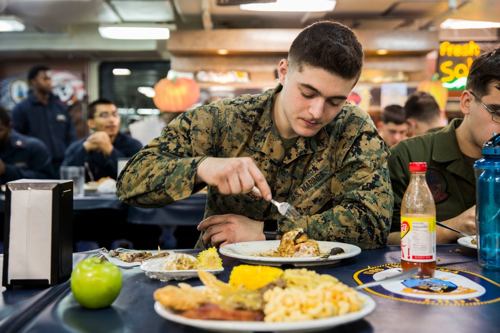 24th MEU, USS Iwo Jima celebrate Thanksgiving at sea