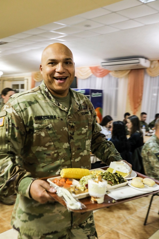 Tennessee Guardsmen celebrate Thanksgiving in Ukraine with multinational Servicemen