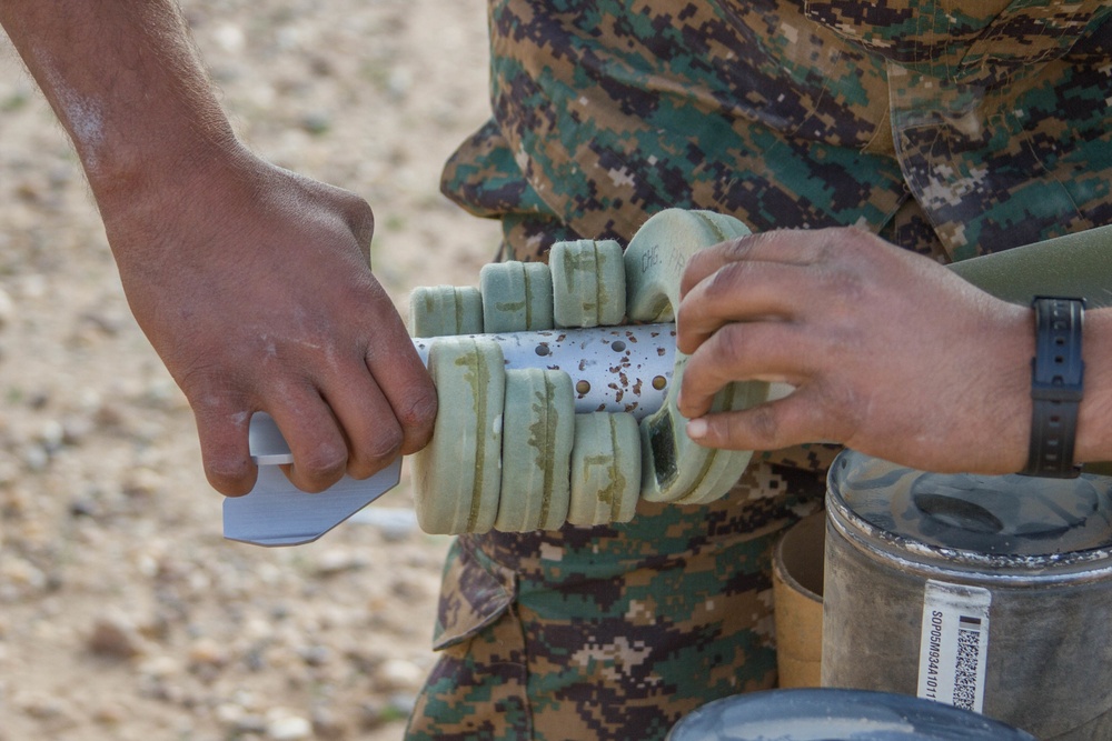 Syrian Democratic Forces Train and Work with Coalition Mortar Teams