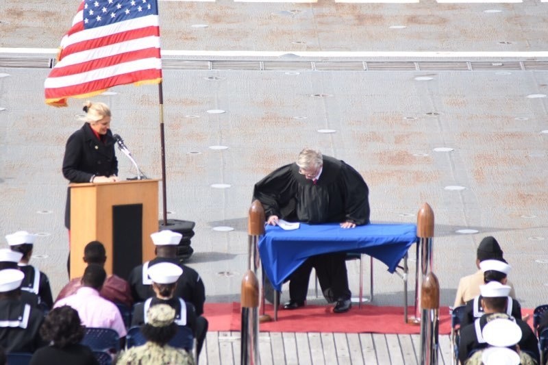 Naval Museum hosts a naturalization ceremony