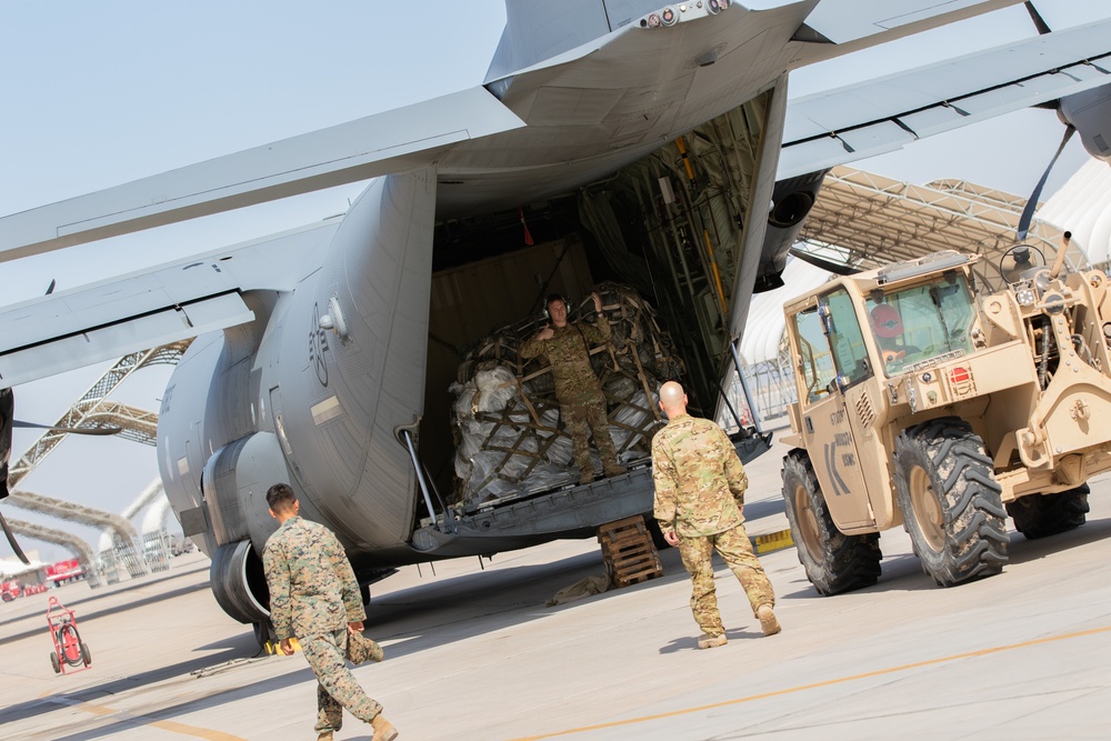 U.S. Army Soldiers Arrive at Naval Air Facility El Centro