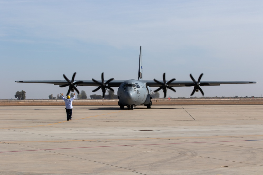 U.S. Army Soldiers Arrive at Naval Air Facility El Centro